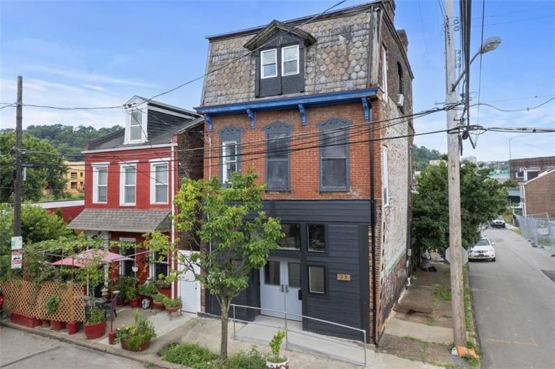 23 Seneca St, Pittsburgh, PA 15219, 1 Bedroom Bedrooms, ,2 BathroomsBathrooms,Residential,For Sale,Seneca St,0,1711346