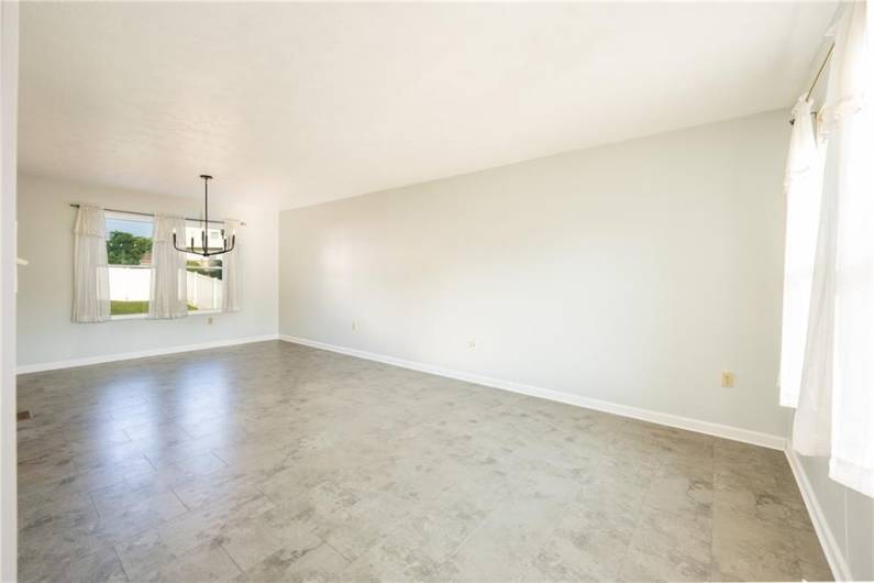 111 Stratford Ct, New Stanton, PA 15672, 4 Bedrooms Bedrooms, 10 Rooms Rooms,2.1 BathroomsBathrooms,Residential,For Sale,Stratford Ct,0,1711431