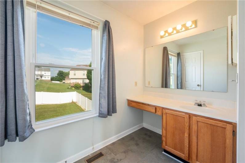 111 Stratford Ct, New Stanton, PA 15672, 4 Bedrooms Bedrooms, 10 Rooms Rooms,2.1 BathroomsBathrooms,Residential,For Sale,Stratford Ct,0,1711431