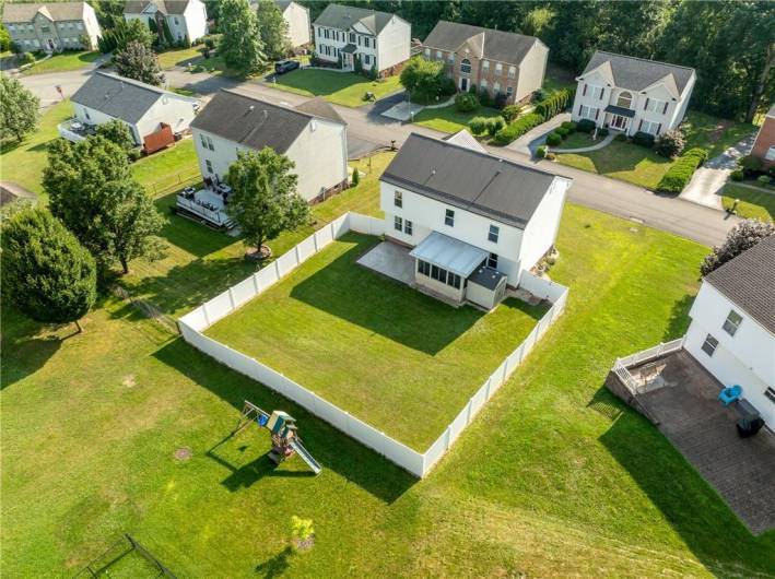 111 Stratford Ct, New Stanton, PA 15672, 4 Bedrooms Bedrooms, 10 Rooms Rooms,2.1 BathroomsBathrooms,Residential,For Sale,Stratford Ct,0,1711431
