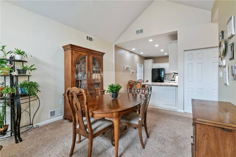 133 Canter Ln, Gibsonia, PA 15044, 3 Bedrooms Bedrooms, 7 Rooms Rooms,2.1 BathroomsBathrooms,Residential,For Sale,Canter Ln,0,1711501