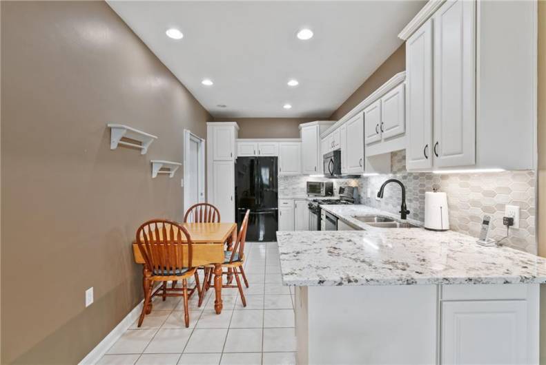 133 Canter Ln, Gibsonia, PA 15044, 3 Bedrooms Bedrooms, 7 Rooms Rooms,2.1 BathroomsBathrooms,Residential,For Sale,Canter Ln,0,1711501