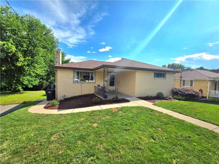 12280 Adams Dr, Irwin, PA 15642, 3 Bedrooms Bedrooms, 10 Rooms Rooms,2 BathroomsBathrooms,Residential,For Sale,Adams Dr,0,1711514