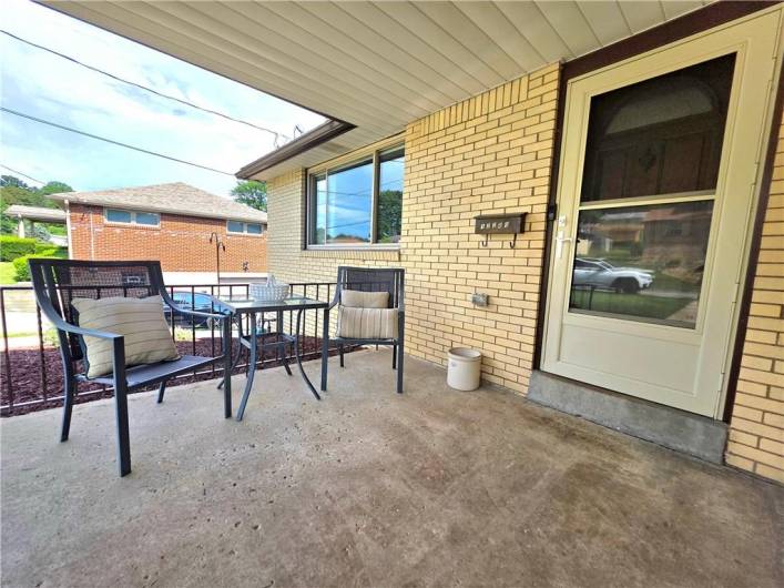 12280 Adams Dr, Irwin, PA 15642, 3 Bedrooms Bedrooms, 10 Rooms Rooms,2 BathroomsBathrooms,Residential,For Sale,Adams Dr,0,1711514