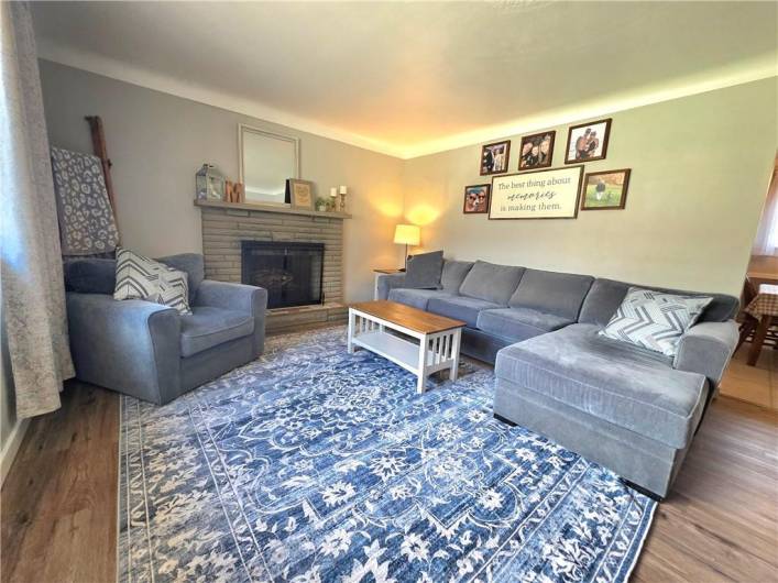 12280 Adams Dr, Irwin, PA 15642, 3 Bedrooms Bedrooms, 10 Rooms Rooms,2 BathroomsBathrooms,Residential,For Sale,Adams Dr,0,1711514