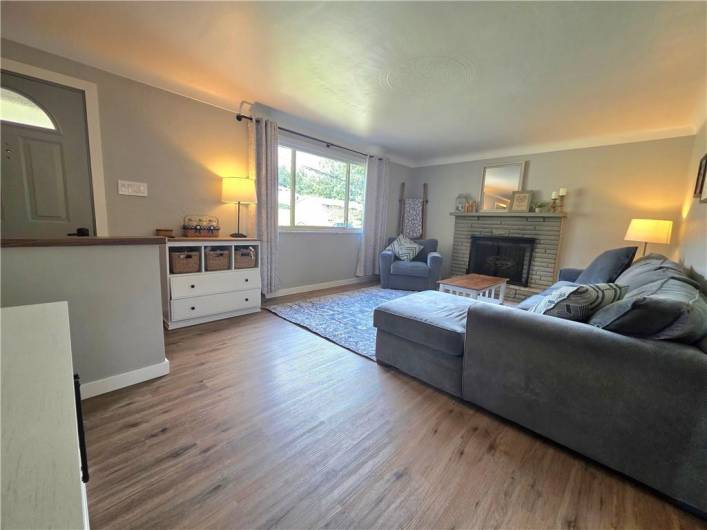 12280 Adams Dr, Irwin, PA 15642, 3 Bedrooms Bedrooms, 10 Rooms Rooms,2 BathroomsBathrooms,Residential,For Sale,Adams Dr,0,1711514