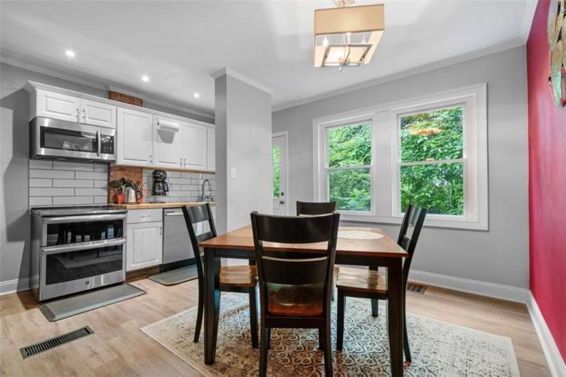 5402 Kincaid St, Pittsburgh, PA 15206, 2 Bedrooms Bedrooms, ,1 BathroomBathrooms,Residential,For Sale,Kincaid St,0,1711546