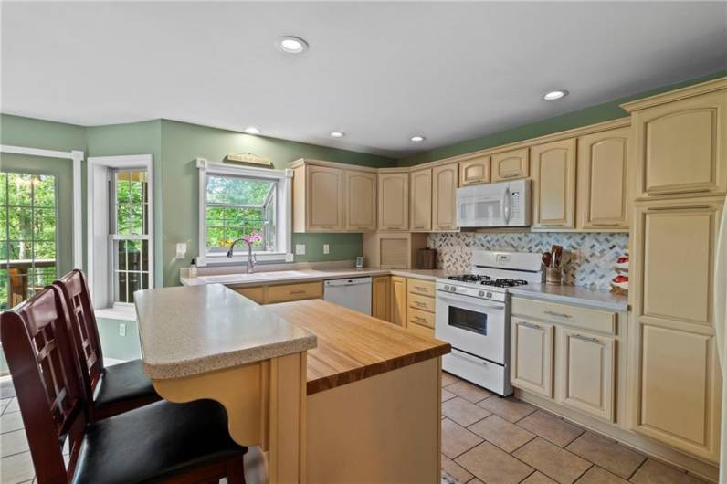 302 Kachmar Rd, Punxsutawney, PA 15767, 4 Bedrooms Bedrooms, ,2.1 BathroomsBathrooms,Residential,For Sale,Kachmar Rd,0,1711554