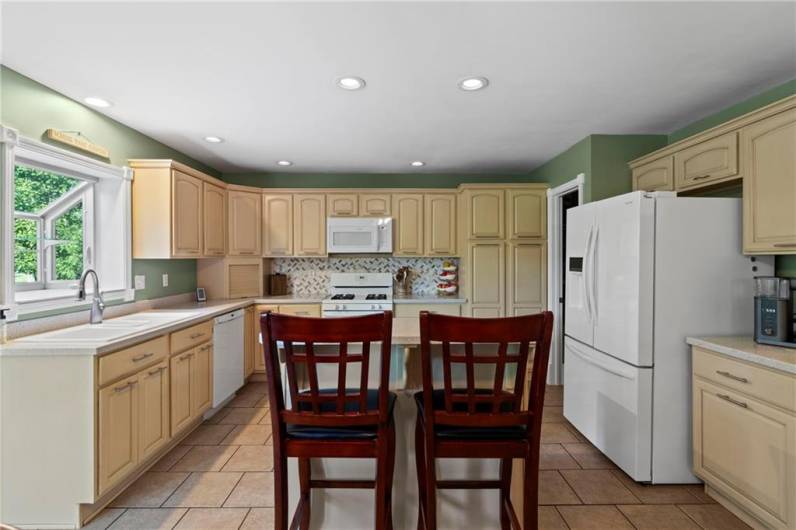 302 Kachmar Rd, Punxsutawney, PA 15767, 4 Bedrooms Bedrooms, ,2.1 BathroomsBathrooms,Residential,For Sale,Kachmar Rd,0,1711554