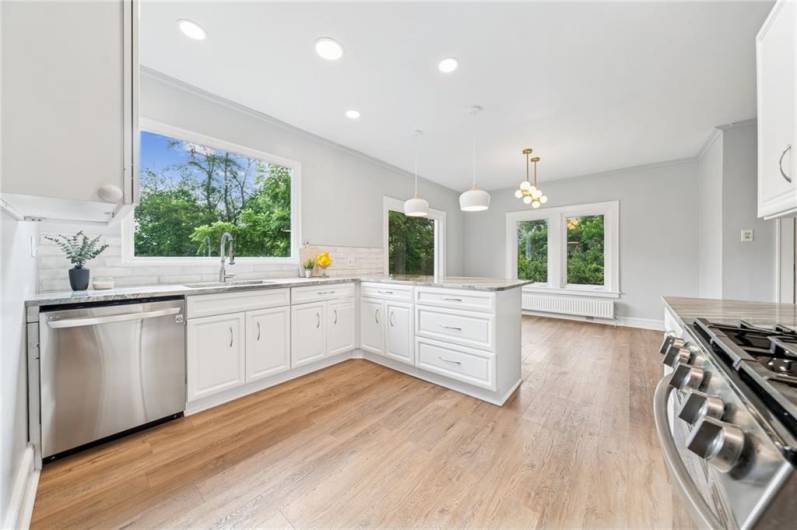 30 Forsythe Road, Pittsburgh, PA 15220, 4 Bedrooms Bedrooms, 10 Rooms Rooms,2 BathroomsBathrooms,Residential,For Sale,Forsythe Road,0,1711572