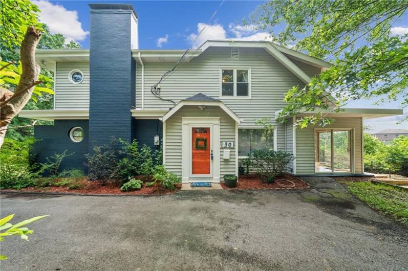 30 Forsythe Road, Pittsburgh, PA 15220, 4 Bedrooms Bedrooms, 10 Rooms Rooms,2 BathroomsBathrooms,Residential,For Sale,Forsythe Road,0,1711572