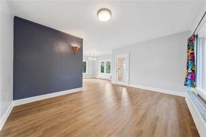 30 Forsythe Road, Pittsburgh, PA 15220, 4 Bedrooms Bedrooms, 10 Rooms Rooms,2 BathroomsBathrooms,Residential,For Sale,Forsythe Road,0,1711572