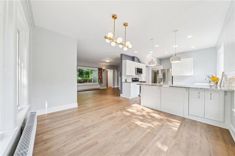 30 Forsythe Road, Pittsburgh, PA 15220, 4 Bedrooms Bedrooms, 10 Rooms Rooms,2 BathroomsBathrooms,Residential,For Sale,Forsythe Road,0,1711572