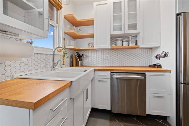 925 Fordham Ave, Pittsburgh, PA 15226, 3 Bedrooms Bedrooms, 7 Rooms Rooms,1 BathroomBathrooms,Residential,For Sale,Fordham Ave,0,1711596