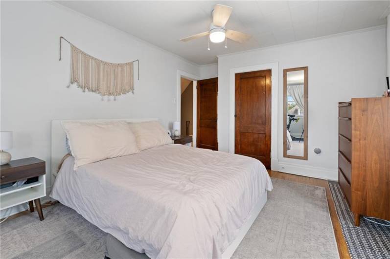 925 Fordham Ave, Pittsburgh, PA 15226, 3 Bedrooms Bedrooms, 7 Rooms Rooms,1 BathroomBathrooms,Residential,For Sale,Fordham Ave,0,1711596