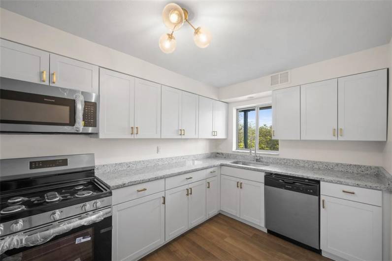 203 Birmingham Ave, Pittsburgh, PA 15210, 3 Bedrooms Bedrooms, ,1 BathroomBathrooms,Residential,For Sale,Birmingham Ave,0,1711599