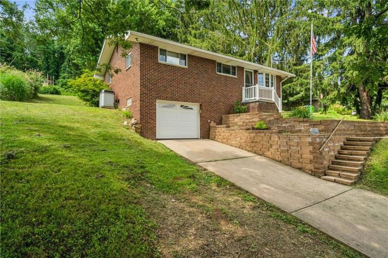 2082 Spooky Hollow Rd, Lower Burrell, PA 15068, 3 Bedrooms Bedrooms, ,1.1 BathroomsBathrooms,Residential,For Sale,Spooky Hollow Rd,0,1711619