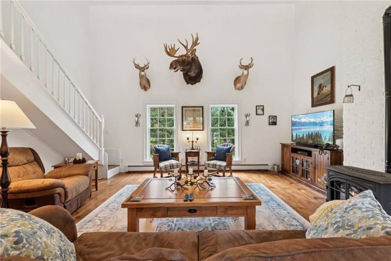 513 Austraw Rd, Ligonier, PA 15658, 4 Bedrooms Bedrooms, ,4.2 BathroomsBathrooms,Residential,For Sale,Austraw Rd,0,1711628