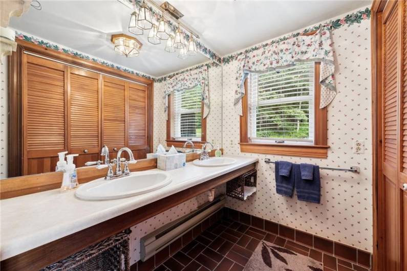 513 Austraw Rd, Ligonier, PA 15658, 4 Bedrooms Bedrooms, ,4.2 BathroomsBathrooms,Residential,For Sale,Austraw Rd,0,1711628