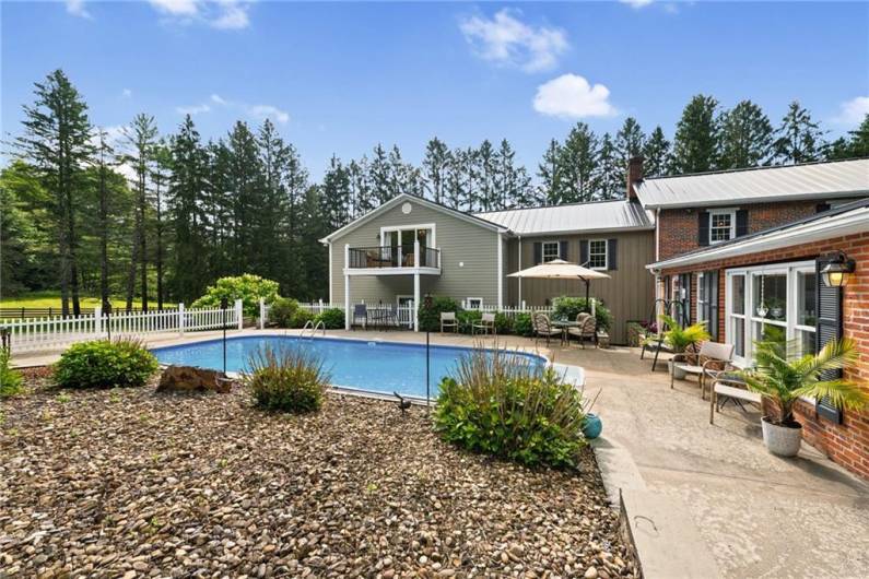 513 Austraw Rd, Ligonier, PA 15658, 4 Bedrooms Bedrooms, ,4.2 BathroomsBathrooms,Residential,For Sale,Austraw Rd,0,1711628