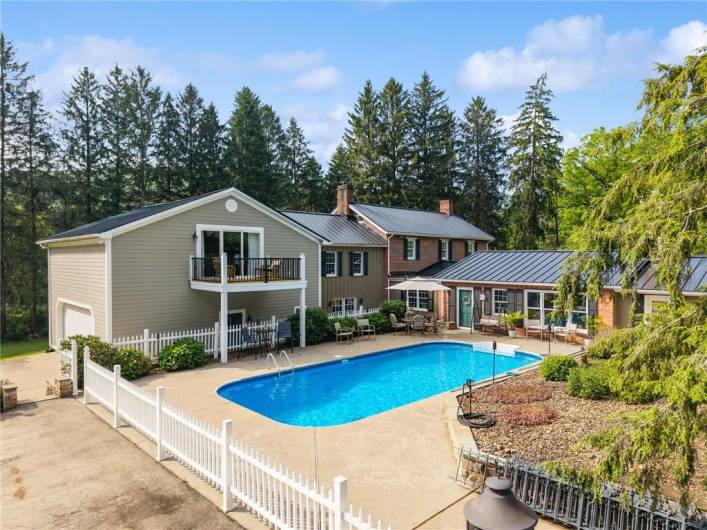 513 Austraw Rd, Ligonier, PA 15658, 4 Bedrooms Bedrooms, ,4.2 BathroomsBathrooms,Residential,For Sale,Austraw Rd,0,1711628