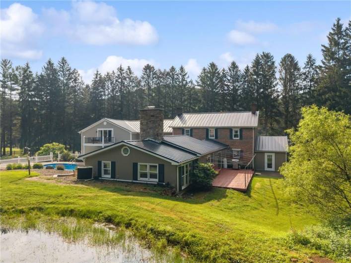 513 Austraw Rd, Ligonier, PA 15658, 4 Bedrooms Bedrooms, ,4.2 BathroomsBathrooms,Residential,For Sale,Austraw Rd,0,1711628