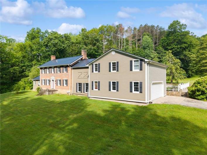 513 Austraw Rd, Ligonier, PA 15658, 4 Bedrooms Bedrooms, ,4.2 BathroomsBathrooms,Residential,For Sale,Austraw Rd,0,1711628