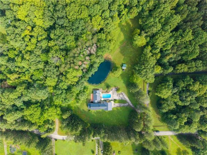 513 Austraw Rd, Ligonier, PA 15658, 4 Bedrooms Bedrooms, ,4.2 BathroomsBathrooms,Residential,For Sale,Austraw Rd,0,1711628