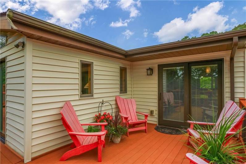 1019 Norton Dr, Mars, PA 16046, 4 Bedrooms Bedrooms, 10 Rooms Rooms,2.1 BathroomsBathrooms,Residential,For Sale,Norton Dr,0,1711634