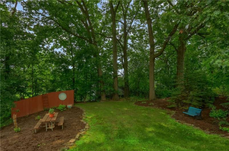 1019 Norton Dr, Mars, PA 16046, 4 Bedrooms Bedrooms, 10 Rooms Rooms,2.1 BathroomsBathrooms,Residential,For Sale,Norton Dr,0,1711634