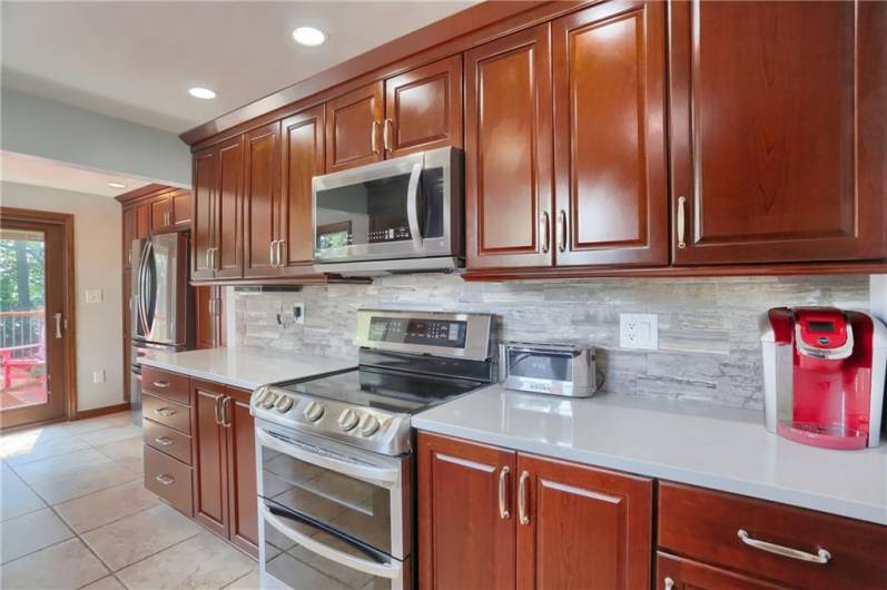 1019 Norton Dr, Mars, PA 16046, 4 Bedrooms Bedrooms, 10 Rooms Rooms,2.1 BathroomsBathrooms,Residential,For Sale,Norton Dr,0,1711634