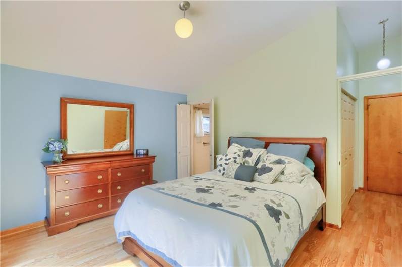 1019 Norton Dr, Mars, PA 16046, 4 Bedrooms Bedrooms, 10 Rooms Rooms,2.1 BathroomsBathrooms,Residential,For Sale,Norton Dr,0,1711634