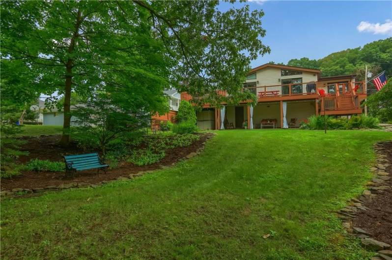 1019 Norton Dr, Mars, PA 16046, 4 Bedrooms Bedrooms, 10 Rooms Rooms,2.1 BathroomsBathrooms,Residential,For Sale,Norton Dr,0,1711634
