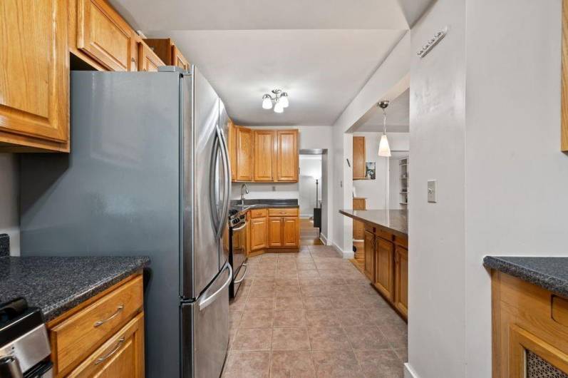 5640 Phillips, 15217, PA 15217, 5 Bedrooms Bedrooms, 9 Rooms Rooms,2 BathroomsBathrooms,Residential,For Sale,Phillips,0,1711654
