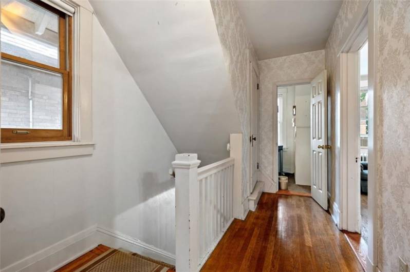 5640 Phillips, 15217, PA 15217, 5 Bedrooms Bedrooms, 9 Rooms Rooms,2 BathroomsBathrooms,Residential,For Sale,Phillips,0,1711654