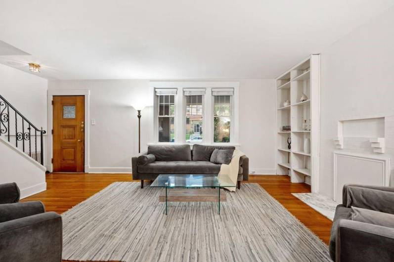 5640 Phillips, 15217, PA 15217, 5 Bedrooms Bedrooms, 9 Rooms Rooms,2 BathroomsBathrooms,Residential,For Sale,Phillips,0,1711654