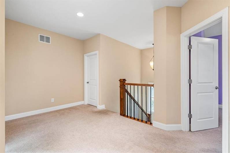 707 Onondaga Cir, Mars, PA 16046, 4 Bedrooms Bedrooms, 11 Rooms Rooms,2.2 BathroomsBathrooms,Residential,For Sale,Onondaga Cir,0,1711663