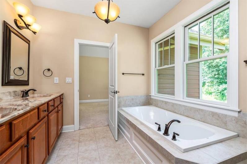 707 Onondaga Cir, Mars, PA 16046, 4 Bedrooms Bedrooms, 11 Rooms Rooms,2.2 BathroomsBathrooms,Residential,For Sale,Onondaga Cir,0,1711663
