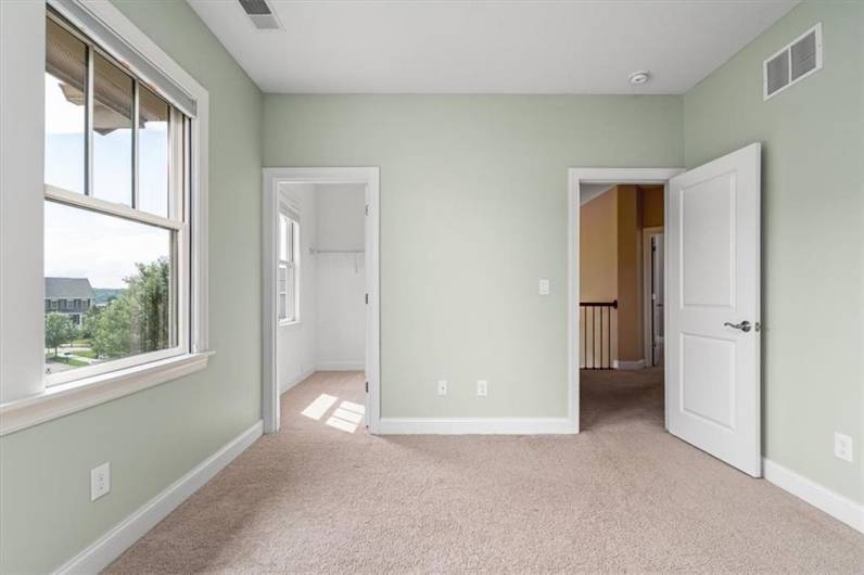 707 Onondaga Cir, Mars, PA 16046, 4 Bedrooms Bedrooms, 11 Rooms Rooms,2.2 BathroomsBathrooms,Residential,For Sale,Onondaga Cir,0,1711663