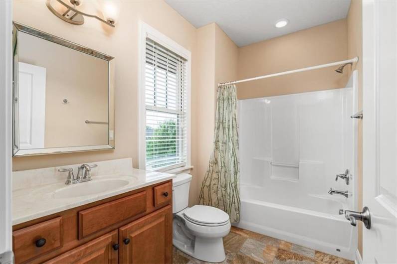 707 Onondaga Cir, Mars, PA 16046, 4 Bedrooms Bedrooms, 11 Rooms Rooms,2.2 BathroomsBathrooms,Residential,For Sale,Onondaga Cir,0,1711663