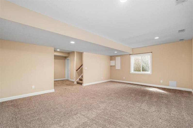 707 Onondaga Cir, Mars, PA 16046, 4 Bedrooms Bedrooms, 11 Rooms Rooms,2.2 BathroomsBathrooms,Residential,For Sale,Onondaga Cir,0,1711663