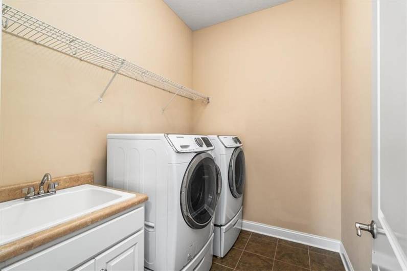 707 Onondaga Cir, Mars, PA 16046, 4 Bedrooms Bedrooms, 11 Rooms Rooms,2.2 BathroomsBathrooms,Residential,For Sale,Onondaga Cir,0,1711663