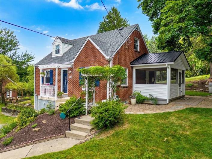 141 Manor Rd, Wexford, PA 15090, 3 Bedrooms Bedrooms, ,1.1 BathroomsBathrooms,Residential,For Sale,Manor Rd,0,1711664
