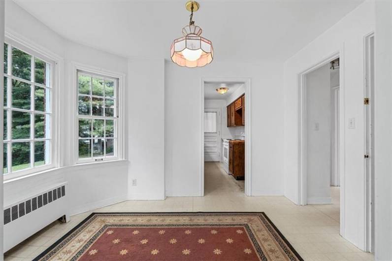 200 Crestmont Rd, Pittsburgh, PA 15237, 4 Bedrooms Bedrooms, 10 Rooms Rooms,2.1 BathroomsBathrooms,Residential,For Sale,Crestmont Rd,0,1711666