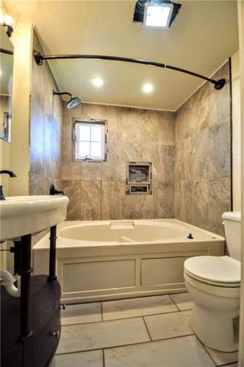 16 Jackson Dr, Monessen, PA 15062, 3 Bedrooms Bedrooms, 5 Rooms Rooms,2 BathroomsBathrooms,Residential,For Sale,Jackson Dr,0,1711670