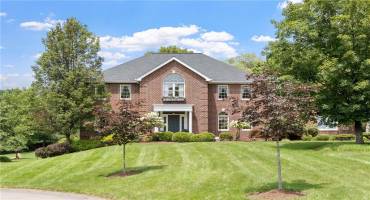 414 Lenox Ct, Gibsonia, PA 15044, 4 Bedrooms Bedrooms, 12 Rooms Rooms,3.1 BathroomsBathrooms,Residential,For Sale,Lenox Ct,0,1711673