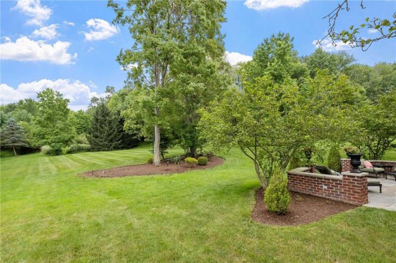 414 Lenox Ct, Gibsonia, PA 15044, 4 Bedrooms Bedrooms, 12 Rooms Rooms,3.1 BathroomsBathrooms,Residential,For Sale,Lenox Ct,0,1711673