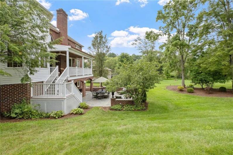 414 Lenox Ct, Gibsonia, PA 15044, 4 Bedrooms Bedrooms, 12 Rooms Rooms,3.1 BathroomsBathrooms,Residential,For Sale,Lenox Ct,0,1711673