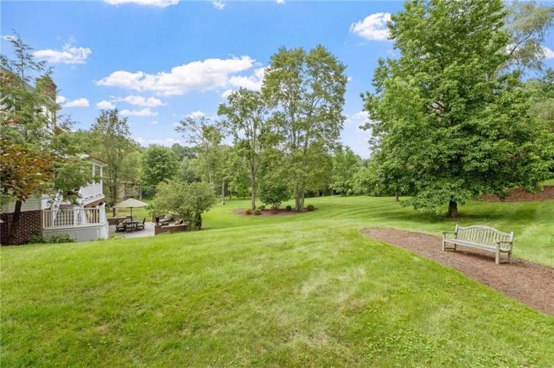414 Lenox Ct, Gibsonia, PA 15044, 4 Bedrooms Bedrooms, 12 Rooms Rooms,3.1 BathroomsBathrooms,Residential,For Sale,Lenox Ct,0,1711673