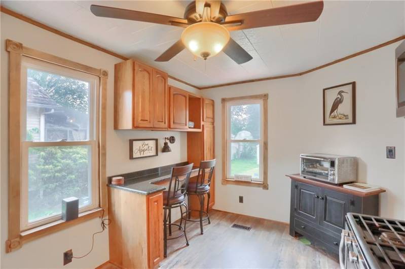 736 Penn Ave, Midland, PA 15059, 3 Bedrooms Bedrooms, 9 Rooms Rooms,2 BathroomsBathrooms,Residential,For Sale,Penn Ave,0,1711684